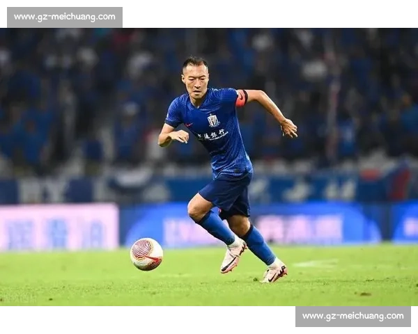 100 分钟血色绝平!吴曦撞肿脸造点,申花点球续命争冠 100 分钟血色绝平!吴曦撞肿脸造点,申花点球续命争冠