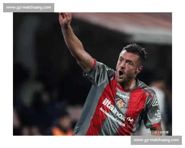 克雷莫内塞 1-1 亚特兰大:瓦尔迪意甲首球,双锋对决平分秋色 克雷莫内塞 1-1 亚特兰大:瓦尔迪意甲首球,双锋对决平分秋色