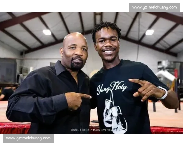 世纪对决瓦罗夫对阵霍利菲尔德重量级拳坛传奇巅峰碰撞回顾