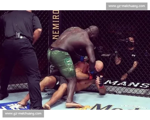 UFC重量级巅峰对决米欧奇对阵凯恩的时代碰撞技术与统治力之争 UFC重量级巅峰对决米欧奇对阵凯恩的时代碰撞技术与统治力之争